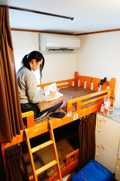 Lit Superposé dans Dortoir pour Femmes